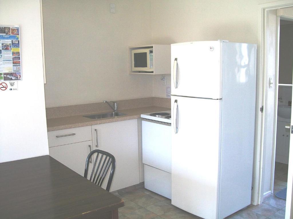 Cedar Court Motel Нейпиър Екстериор снимка