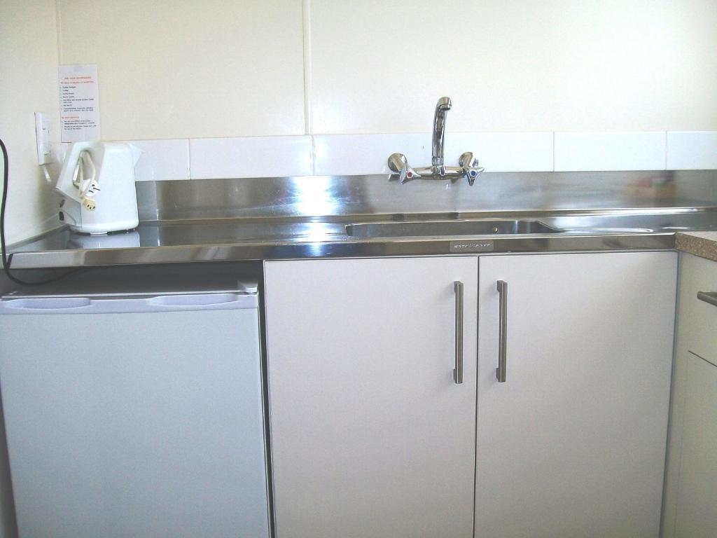 Cedar Court Motel Нейпиър Екстериор снимка