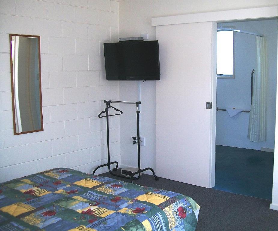 Cedar Court Motel Нейпиър Екстериор снимка