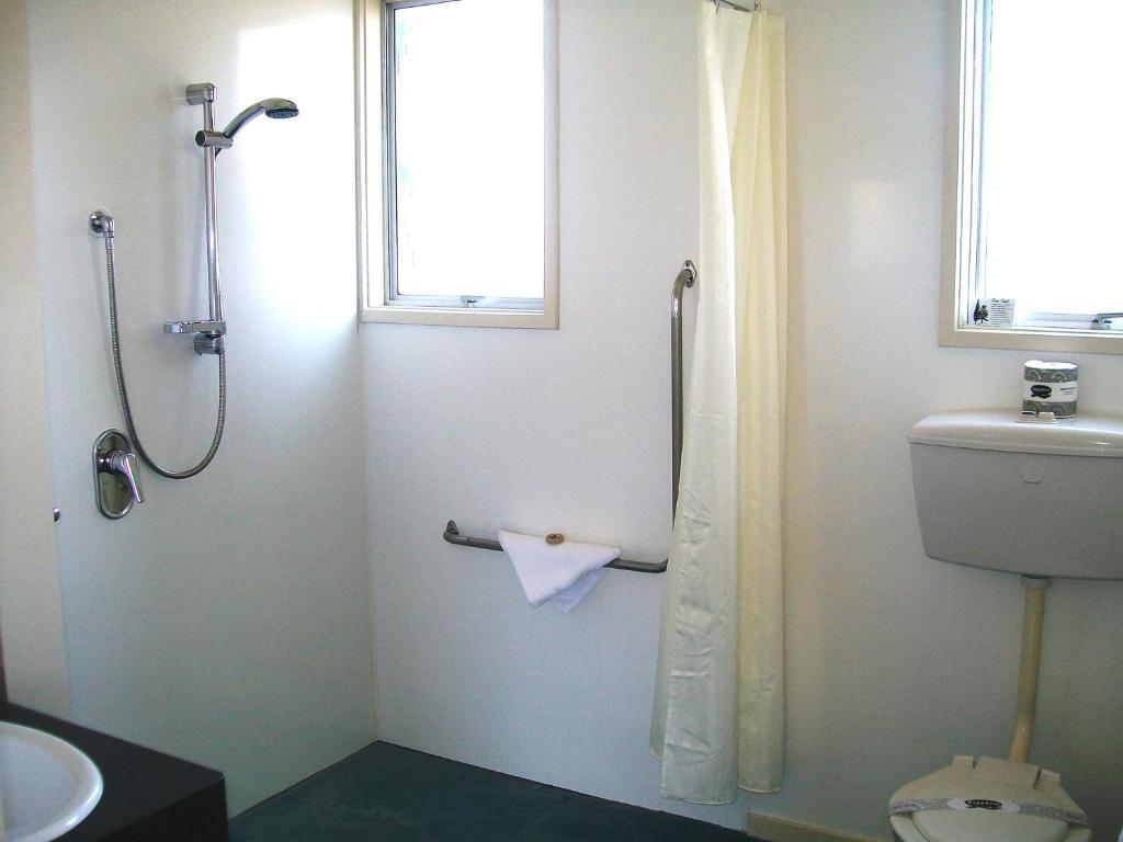 Cedar Court Motel Нейпиър Екстериор снимка